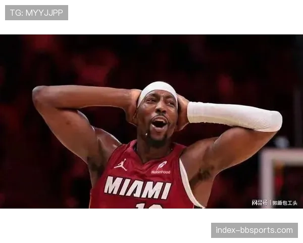 阿德巴约首节31分开局，外线22投7中迫使防守阵型外扩